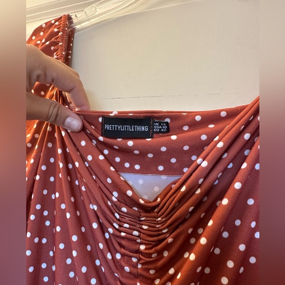 PrettyLittleThing Ruched Front Long Sleeve Bodycon Dress - Picture 6 of 8